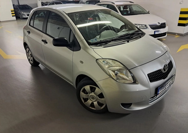 Toyota Yaris cena 16500 przebieg: 187438, rok produkcji 2008 z Piaseczno małe 37